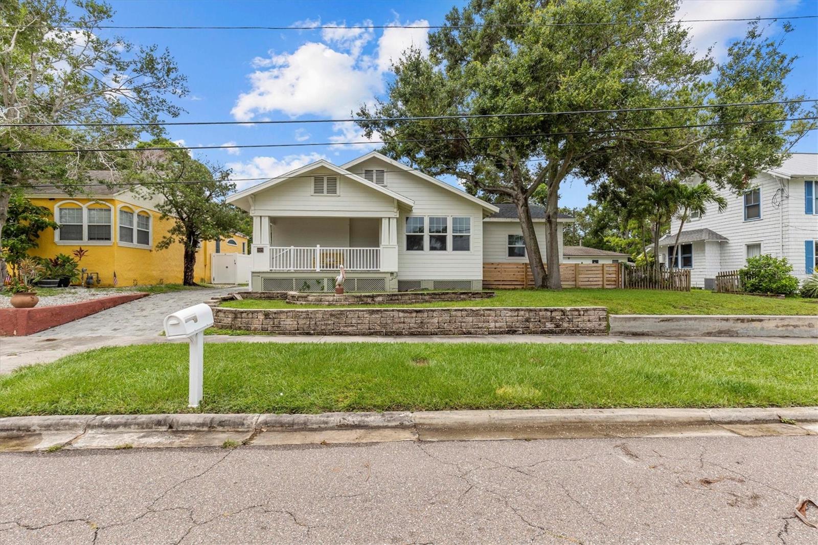 NORTH SHORE PARK - Residential Lease