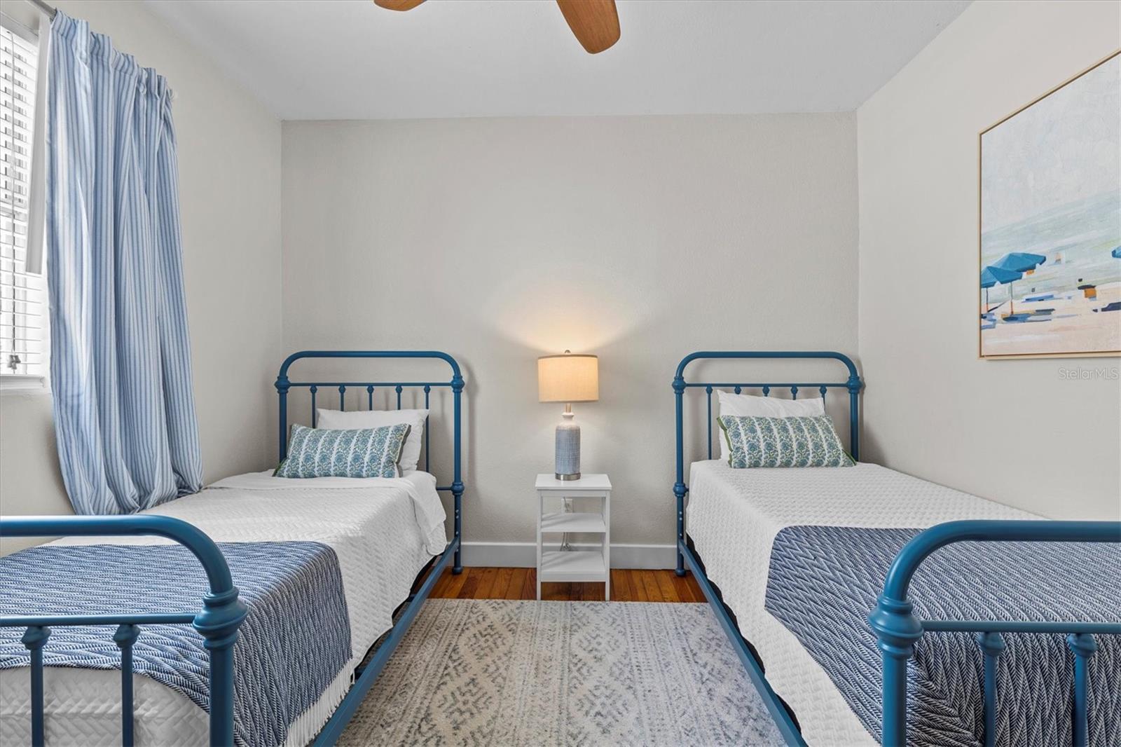 NORTH SHORE PARK - Residential Lease