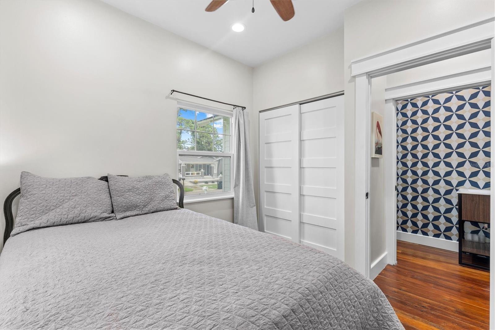 NORTH SHORE PARK - Residential Lease