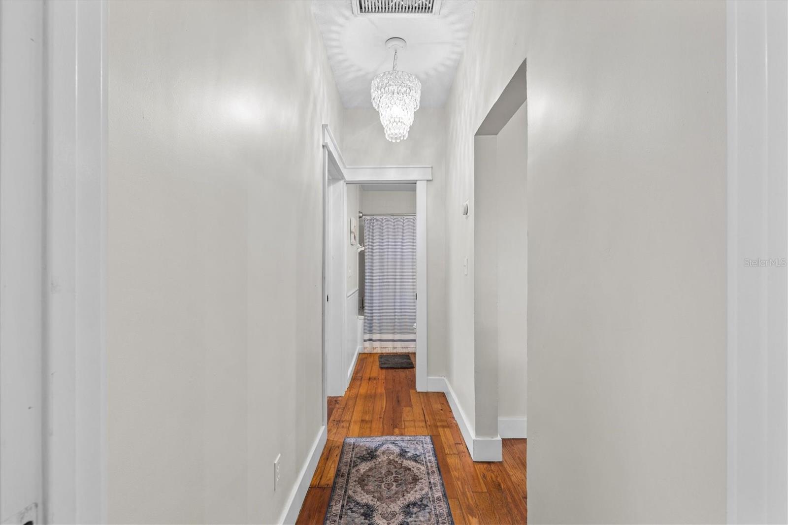 NORTH SHORE PARK - Residential Lease