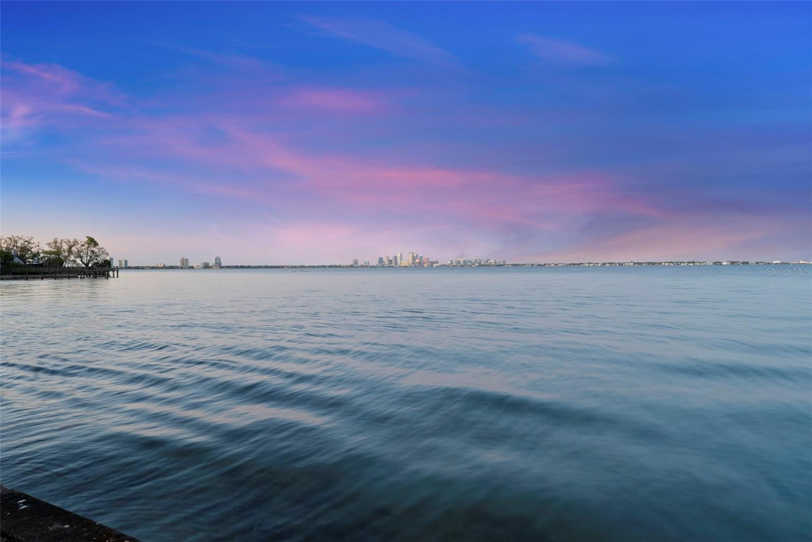 5010 BAYSHORE CONDO INC - Residential