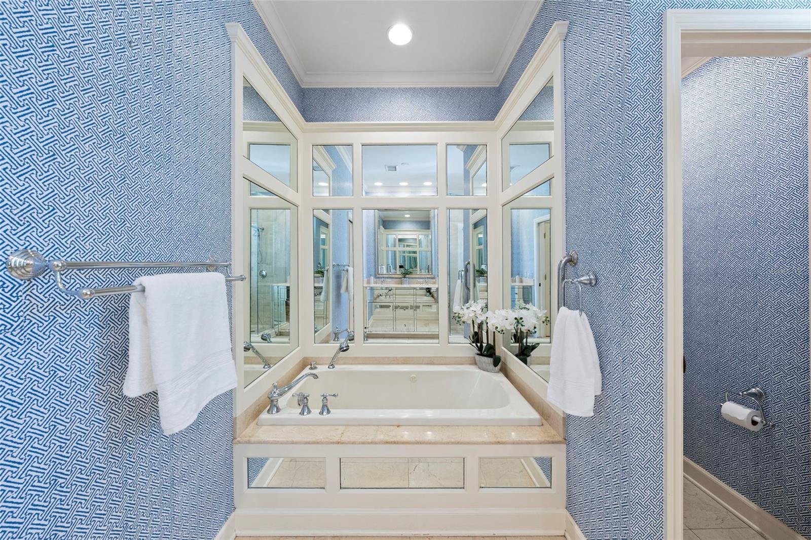 5010 BAYSHORE CONDO INC - Residential