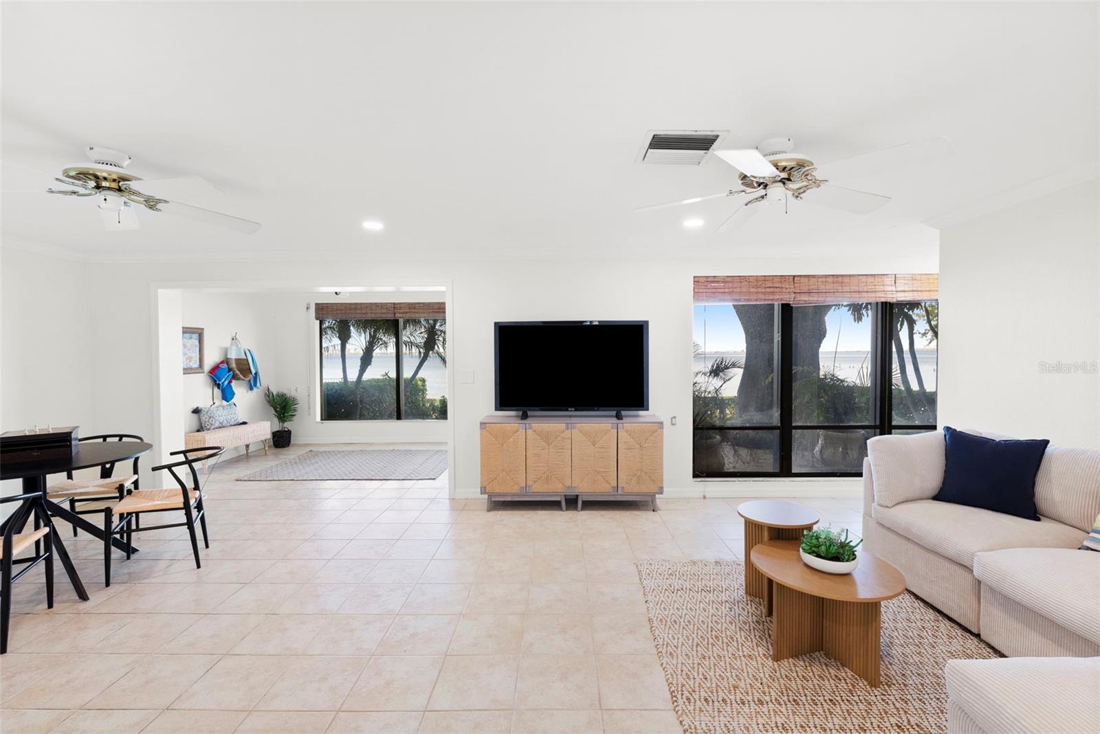 5010 BAYSHORE CONDO INC - Residential