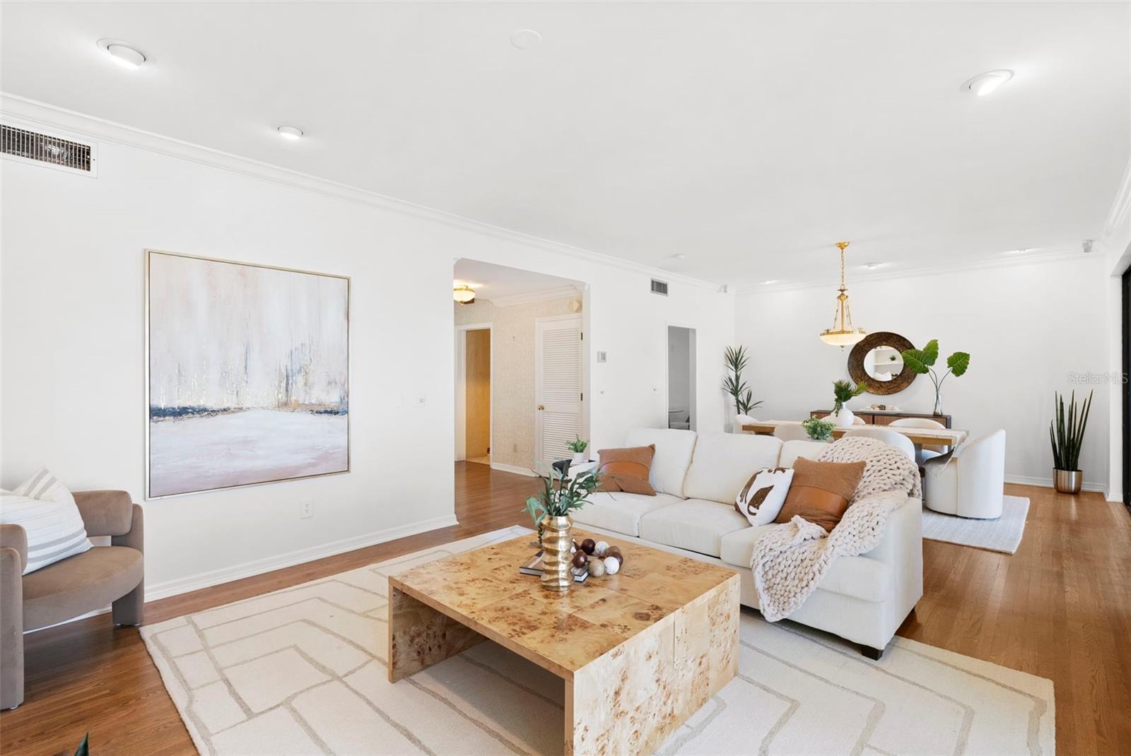 5010 BAYSHORE CONDO INC - Residential