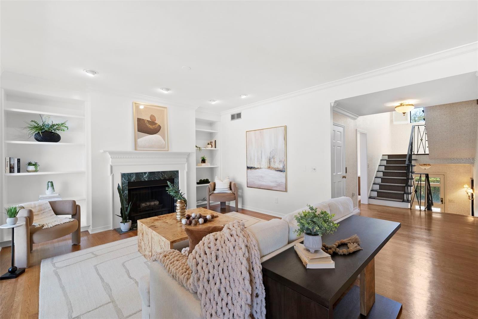 5010 BAYSHORE CONDO INC - Residential