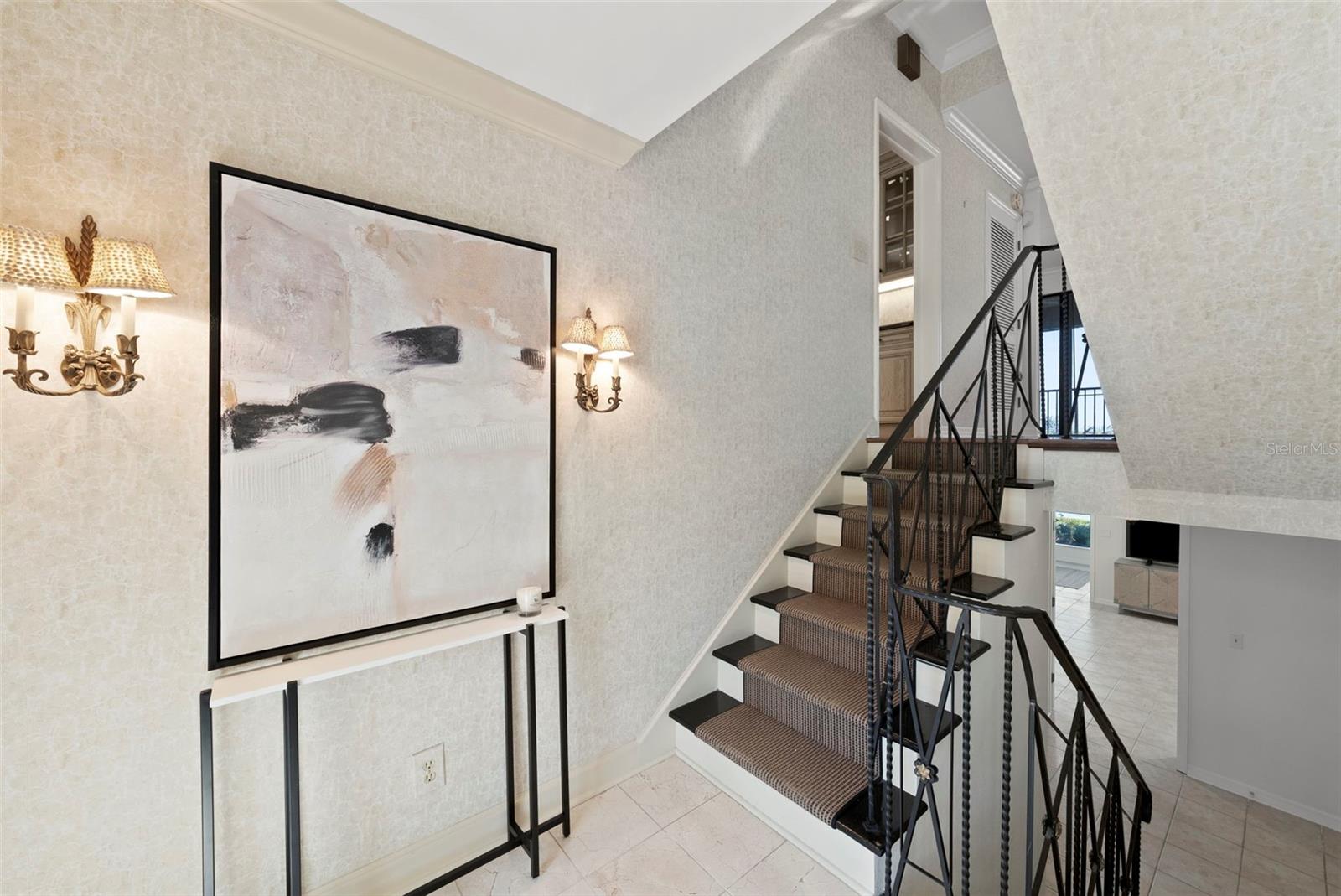 5010 BAYSHORE CONDO INC - Residential