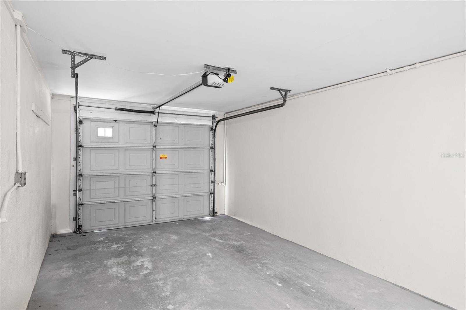 5010 BAYSHORE CONDO INC - Residential