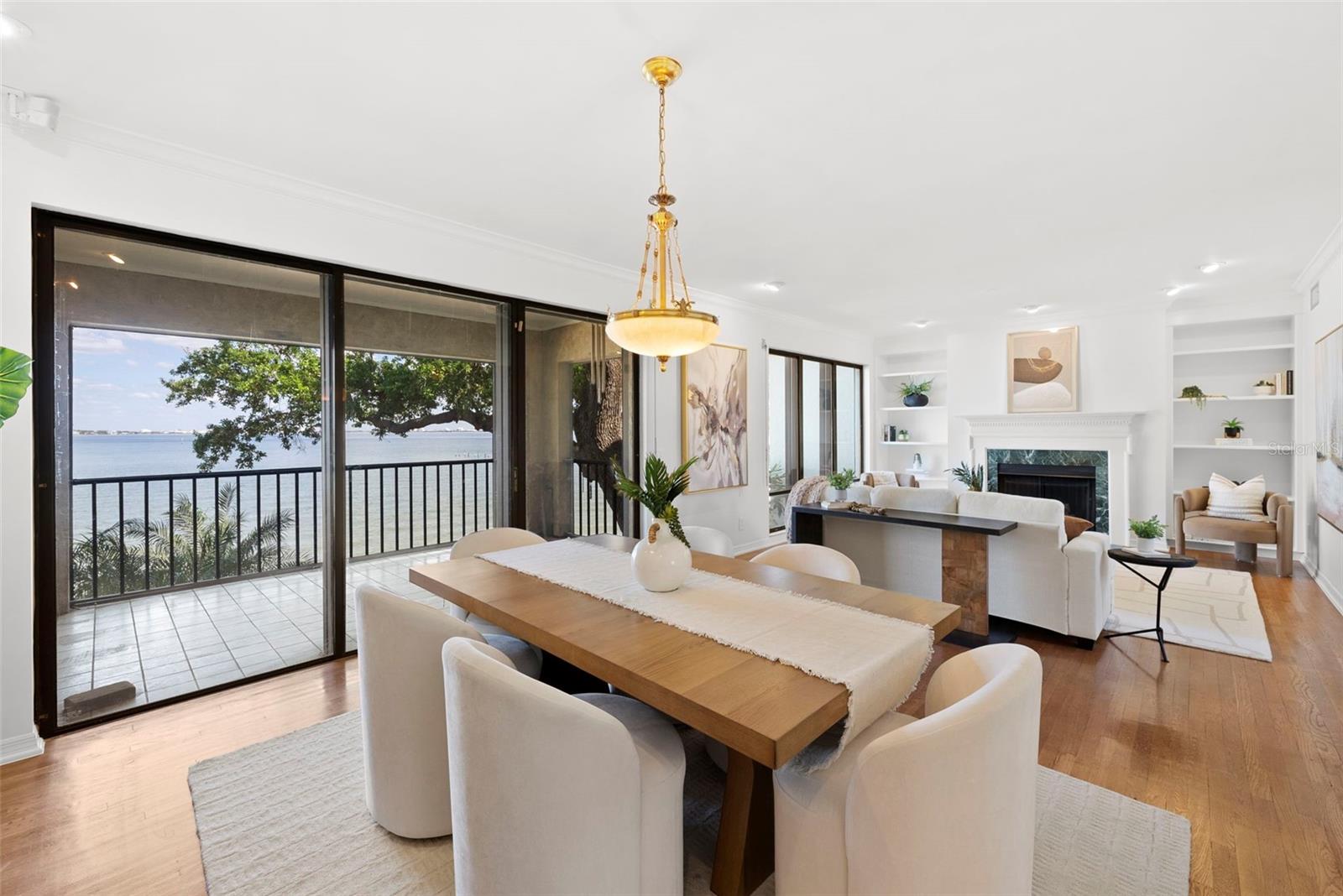 5010 BAYSHORE CONDO INC - Residential