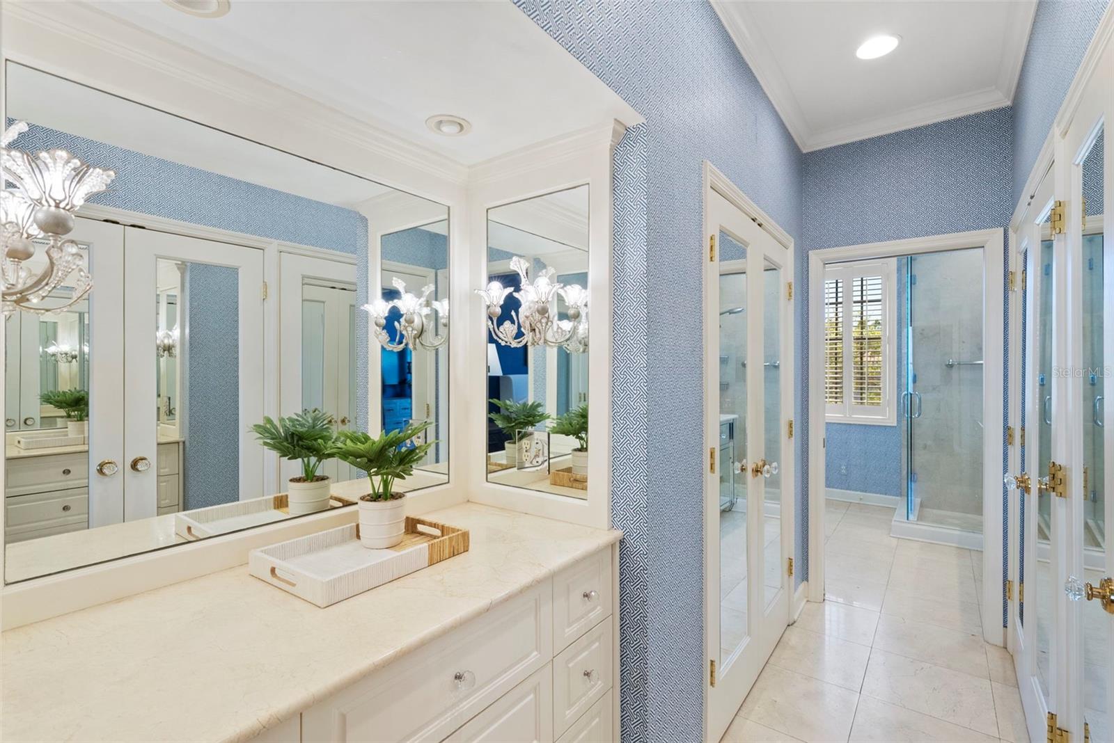 5010 BAYSHORE CONDO INC - Residential