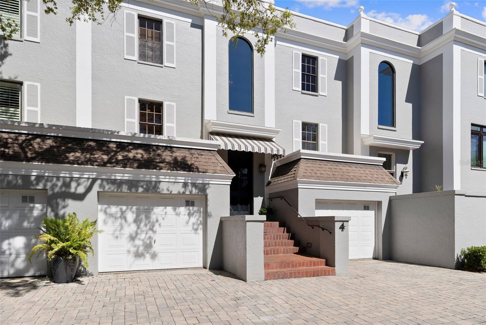 5010 BAYSHORE CONDO INC - Residential