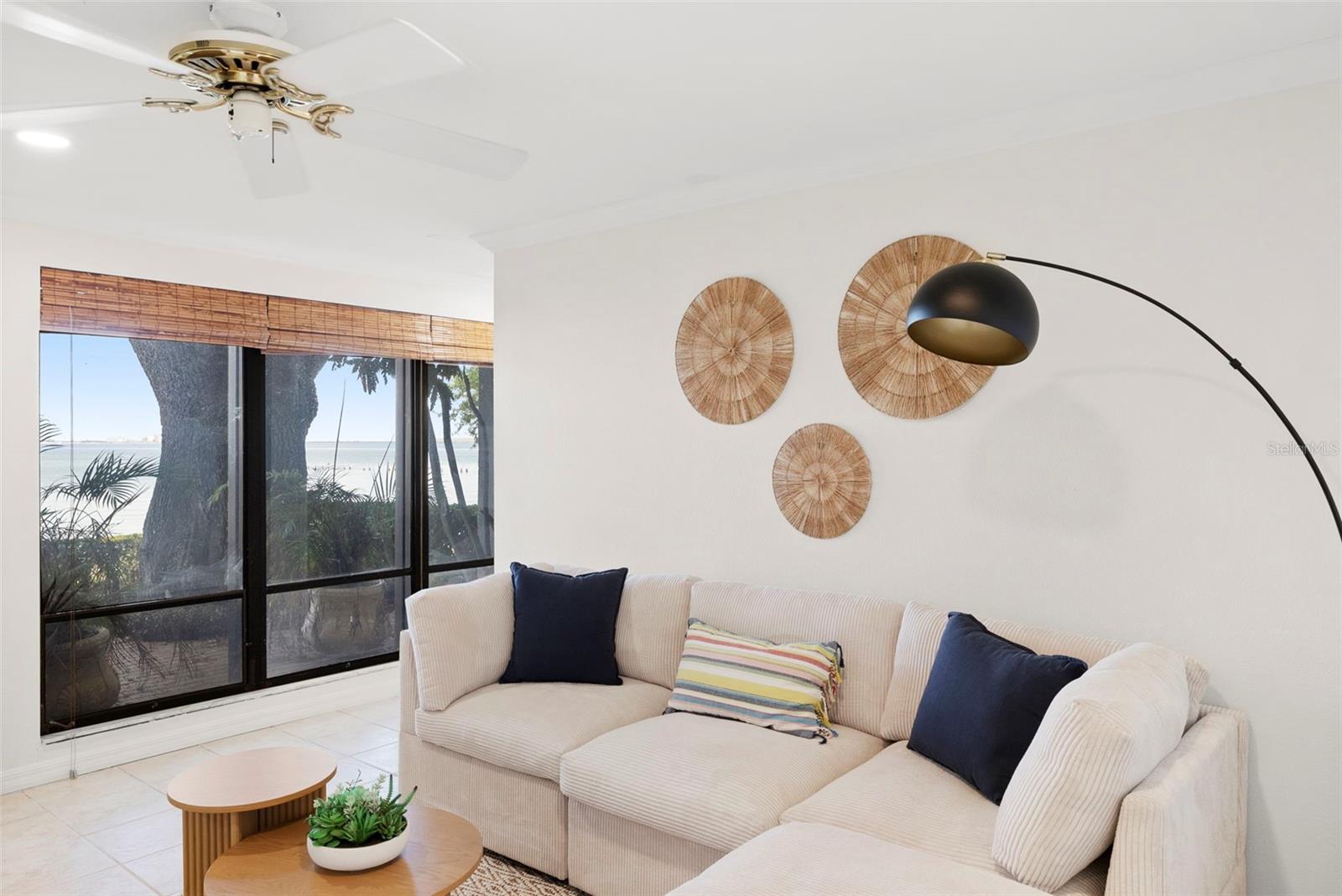 5010 BAYSHORE CONDO INC - Residential