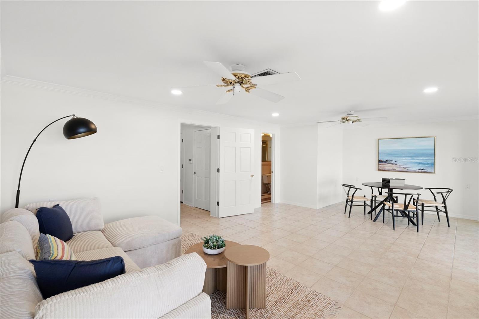 5010 BAYSHORE CONDO INC - Residential