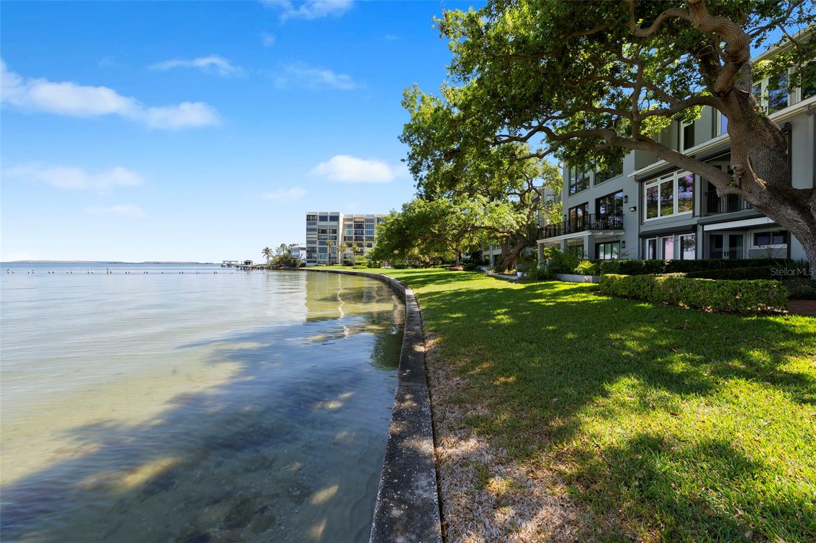 5010 BAYSHORE CONDO INC - Residential