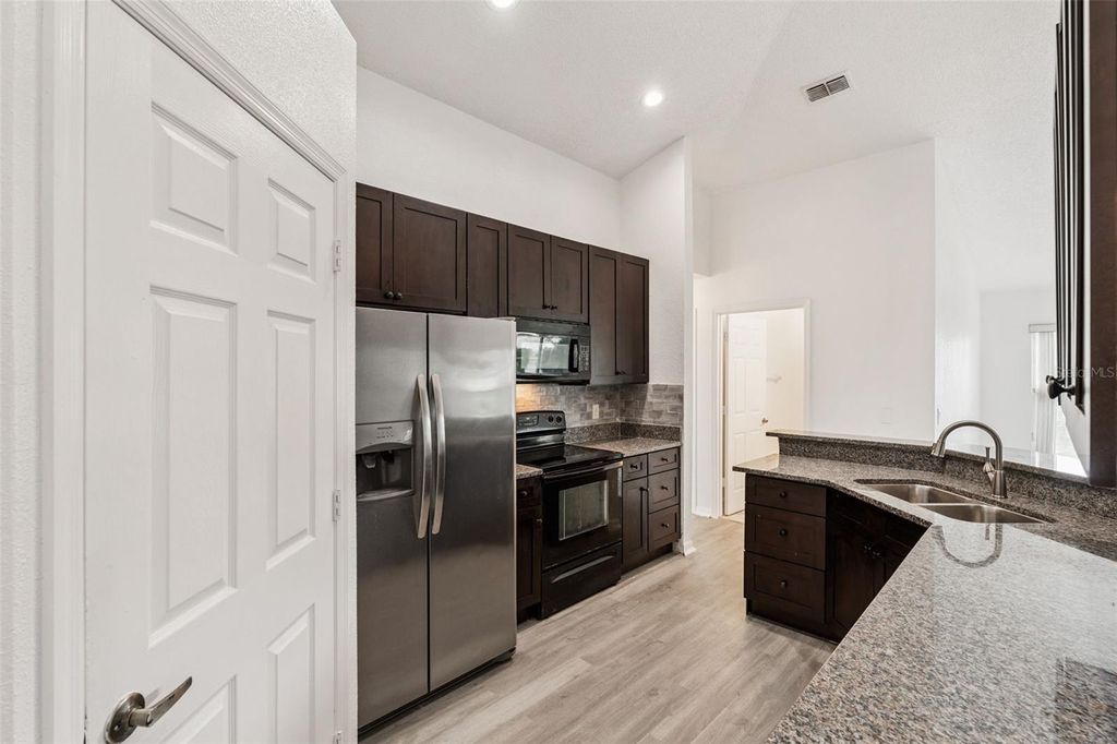 Photo of 12418 Sion Court, Orlando, FL 32824 (MLS # O6405387)