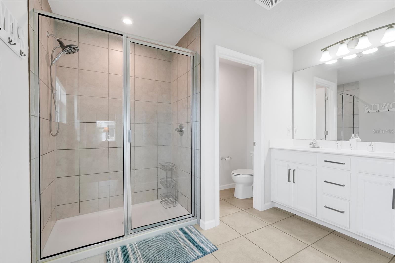 HOLDEN RDG TWNHMS - Residential Lease