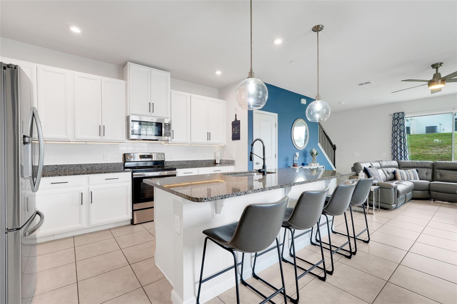 HOLDEN RDG TWNHMS - Residential Lease