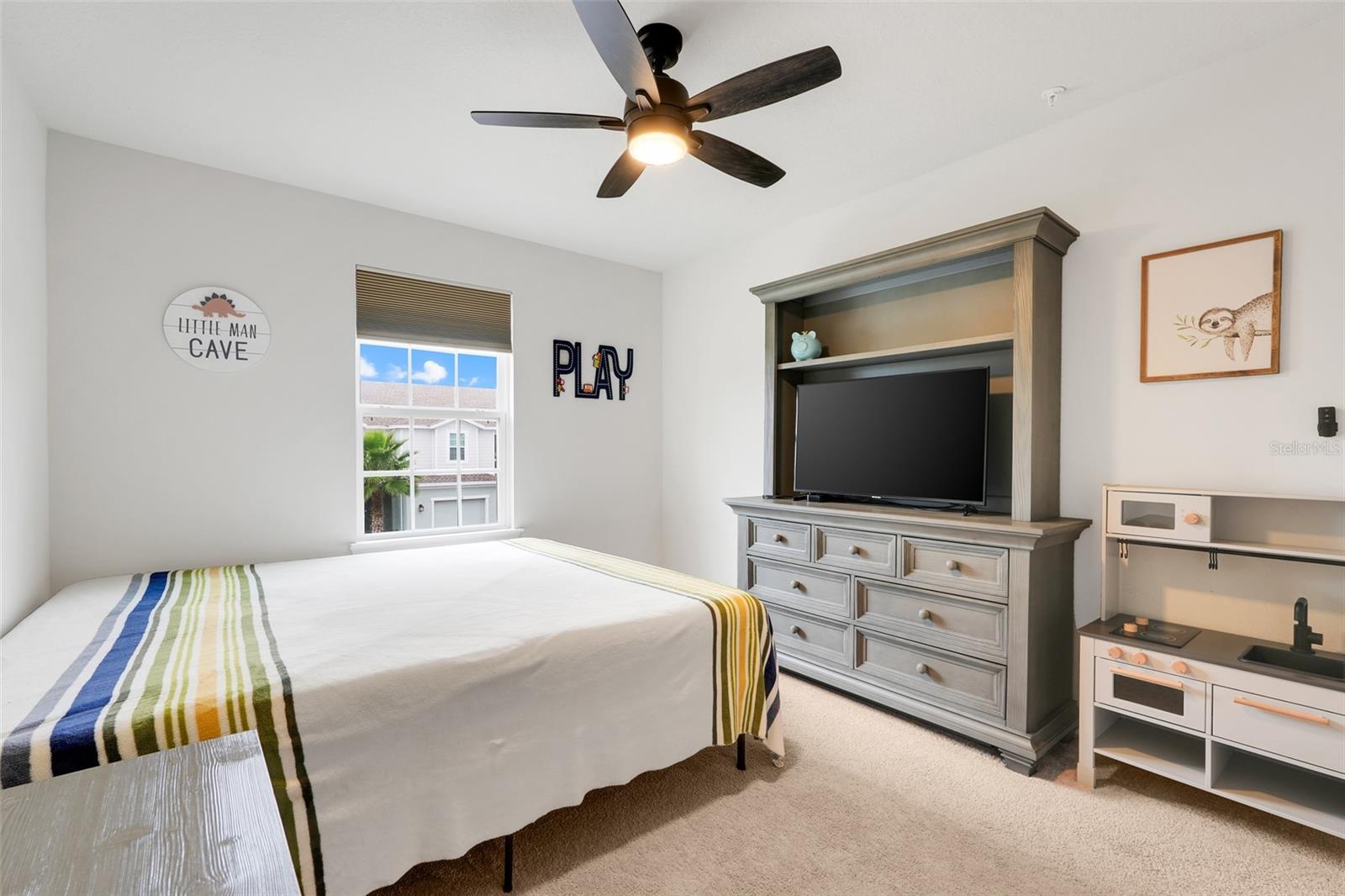 HOLDEN RDG TWNHMS - Residential Lease