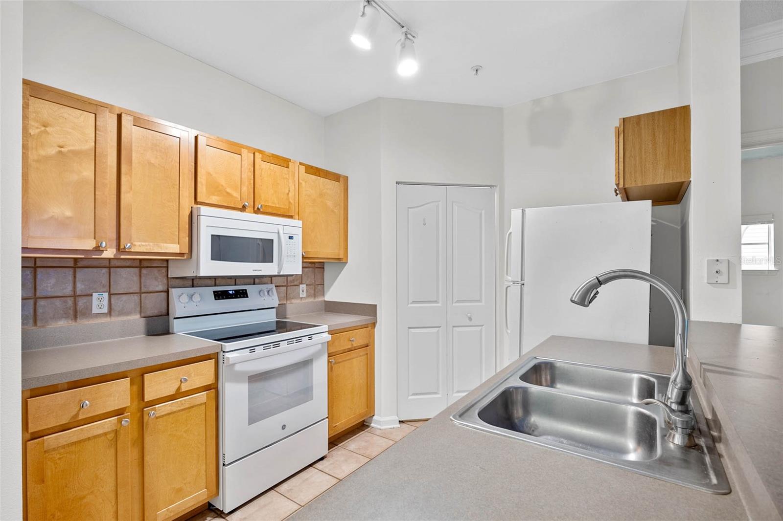 GRAND KEY A CONDO - Residential