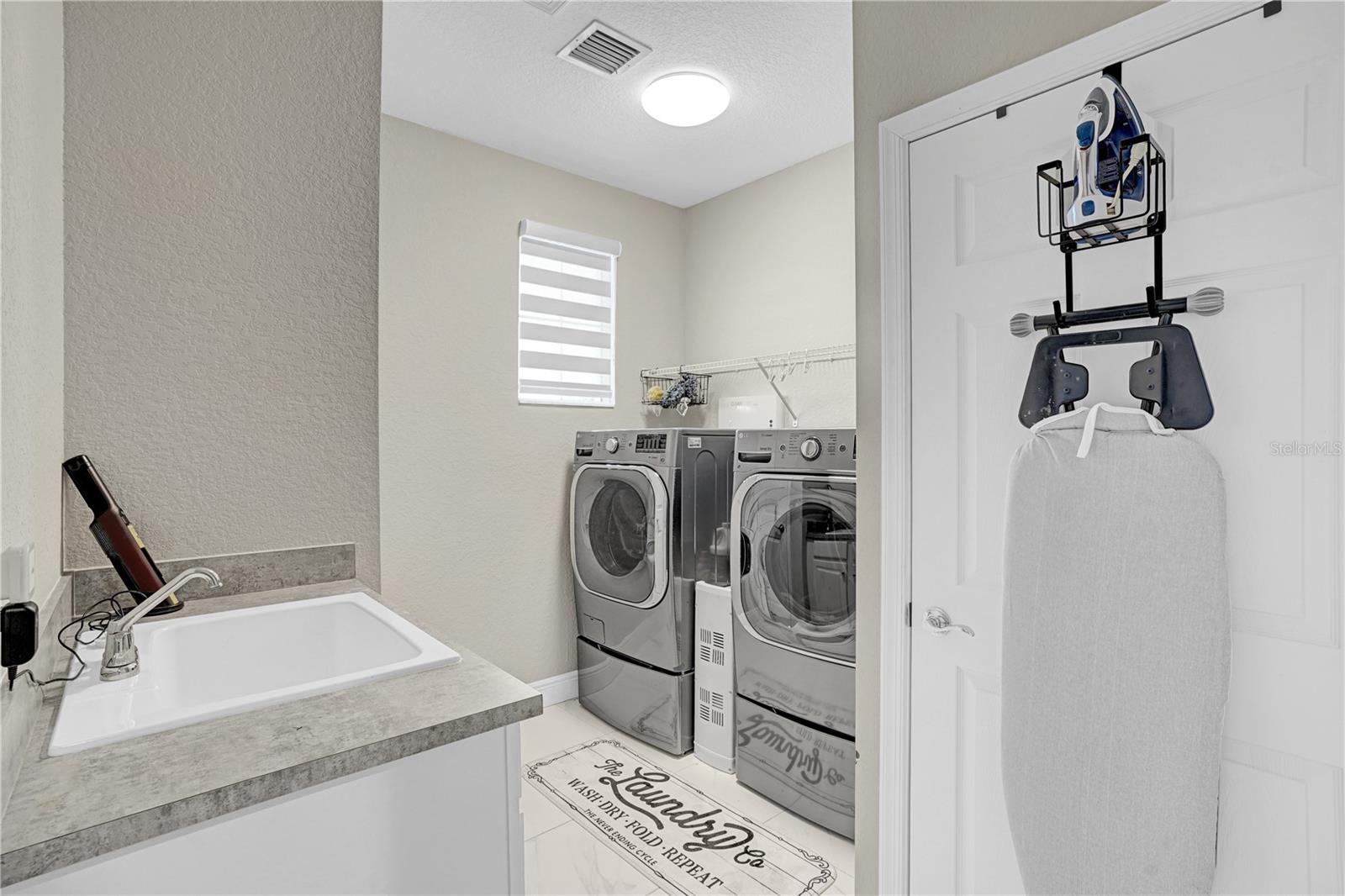 VIZCAYA FALLS 1 - Residential