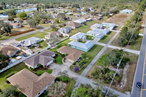 A home in SEBRING