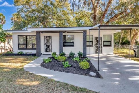 Photo of 635 Mccormick Street, Daytona Beach, FL 32114 (MLS # OM717395)