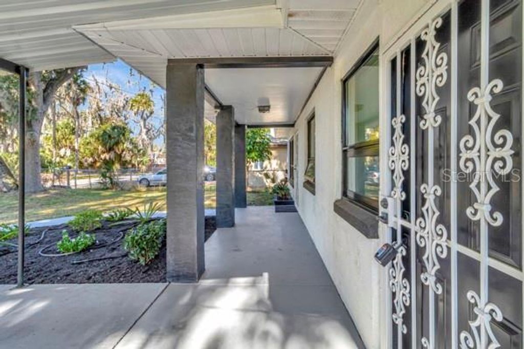 Photo of 635 Mccormick Street, Daytona Beach, FL 32114 (MLS # OM717395)