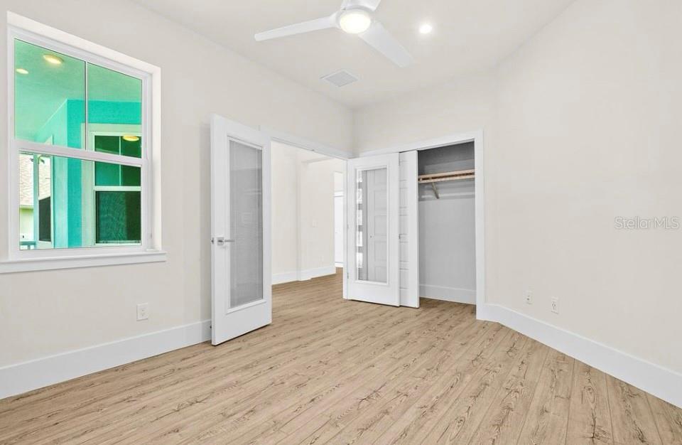 STEFLIK - Residential