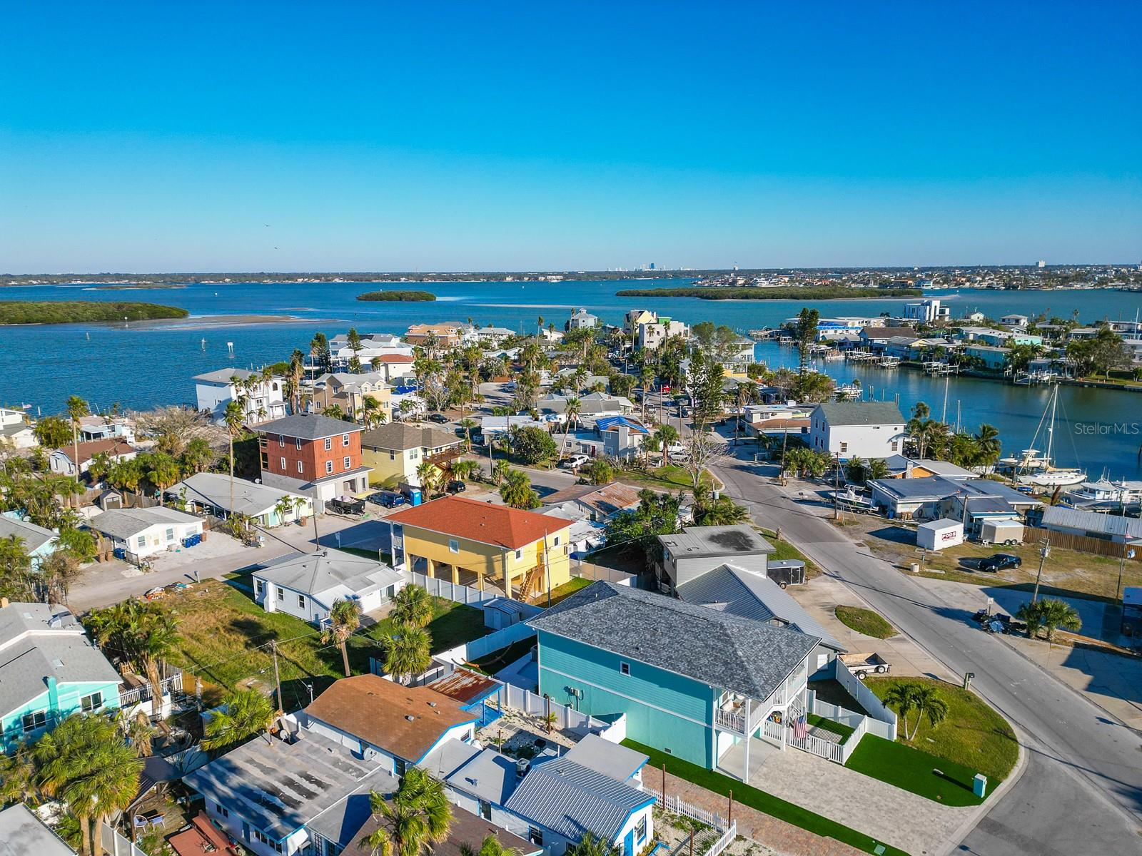 PAGES REP OF MITCHELLS BEACH - Land