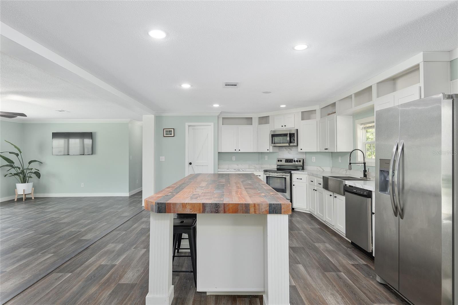 WILLISTON HLNDS UN 14 - Residential