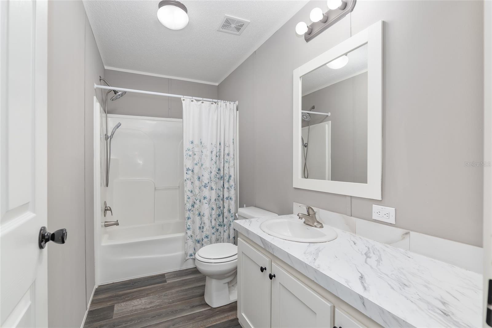 WILLISTON HLNDS UN 14 - Residential