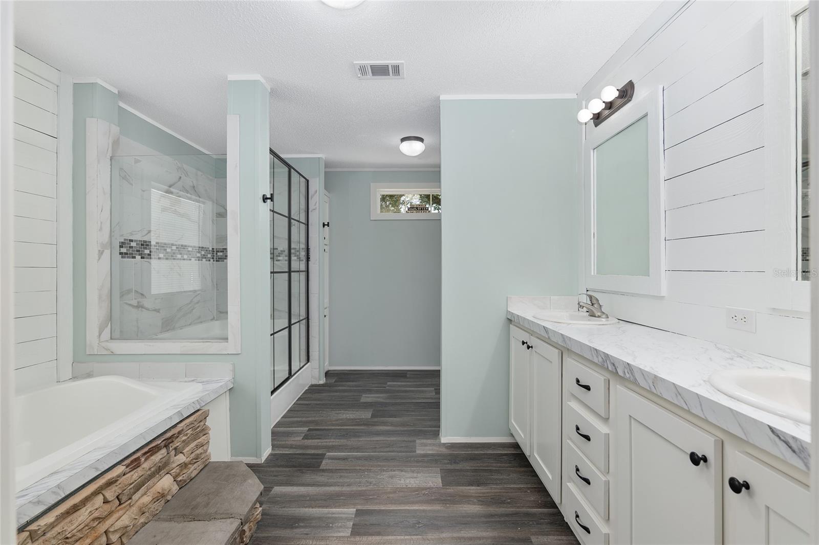 WILLISTON HLNDS UN 14 - Residential