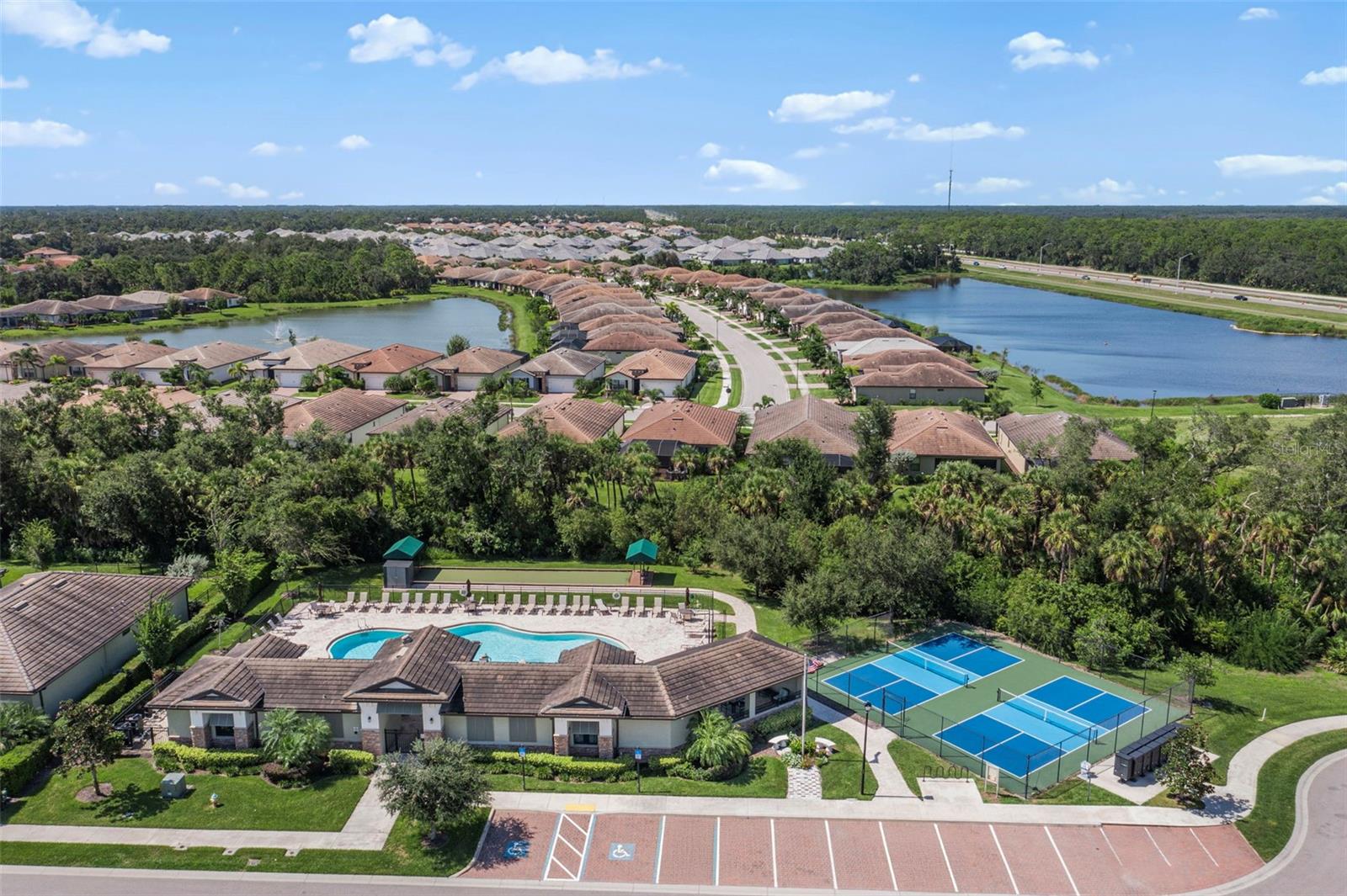 PRESERVE/WEST VLGS PH 2 - Residential Lease