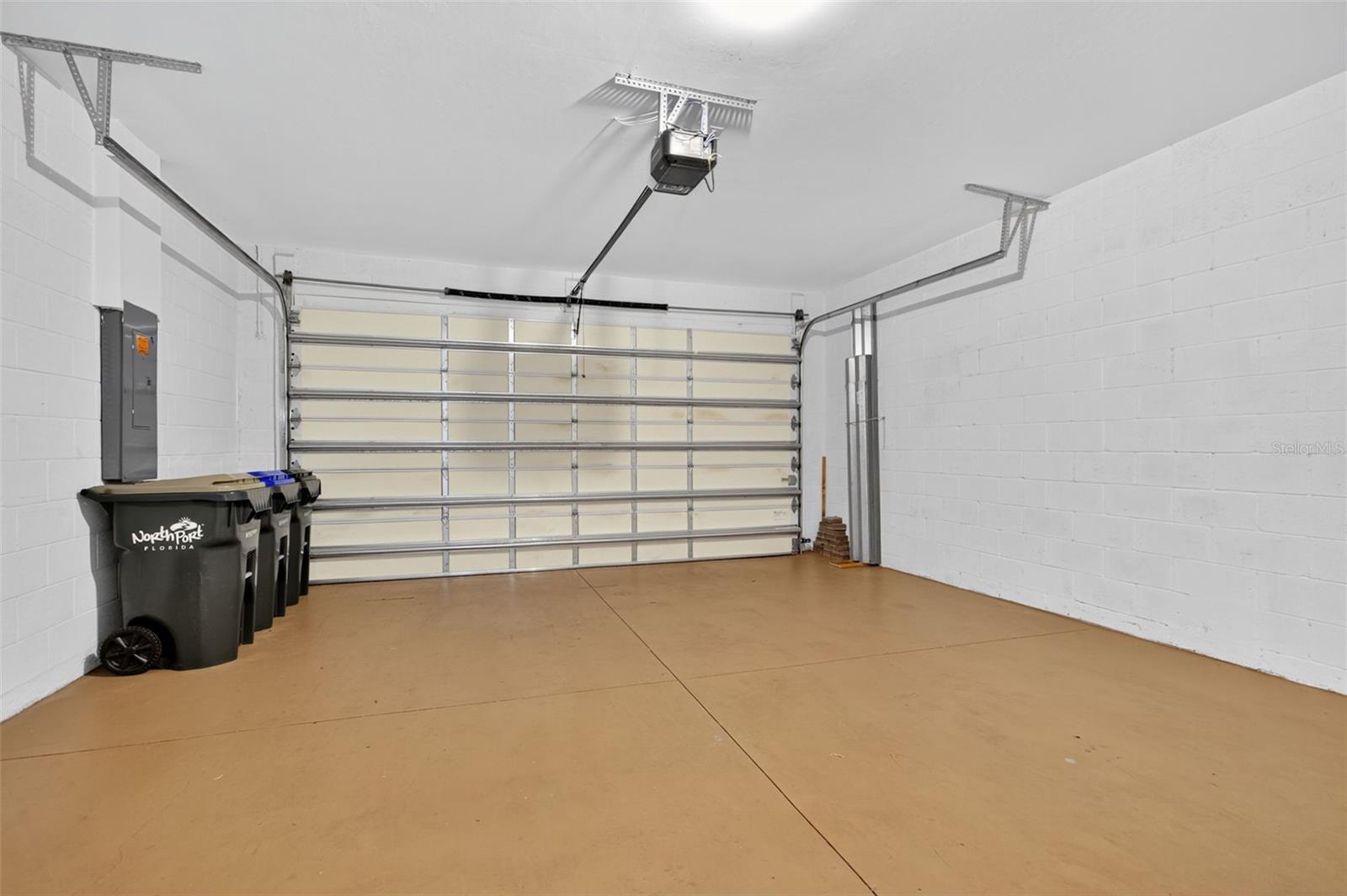 PRESERVE/WEST VLGS PH 2 - Residential Lease