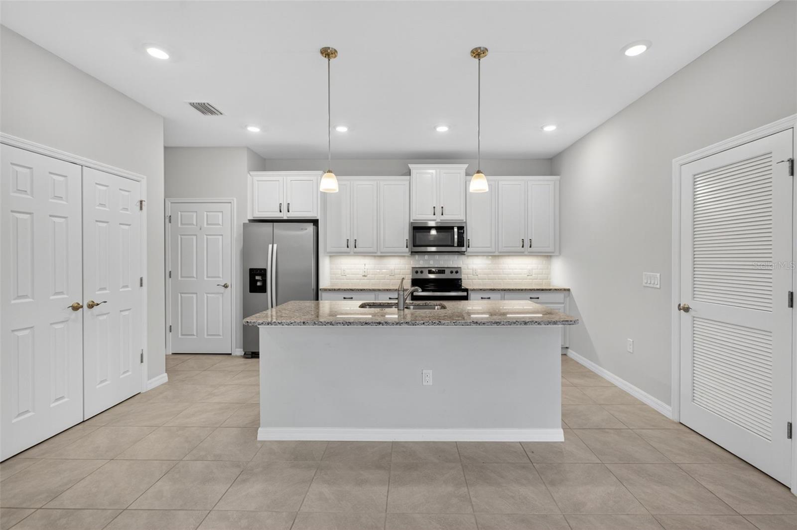 PRESERVE/WEST VLGS PH 2 - Residential Lease