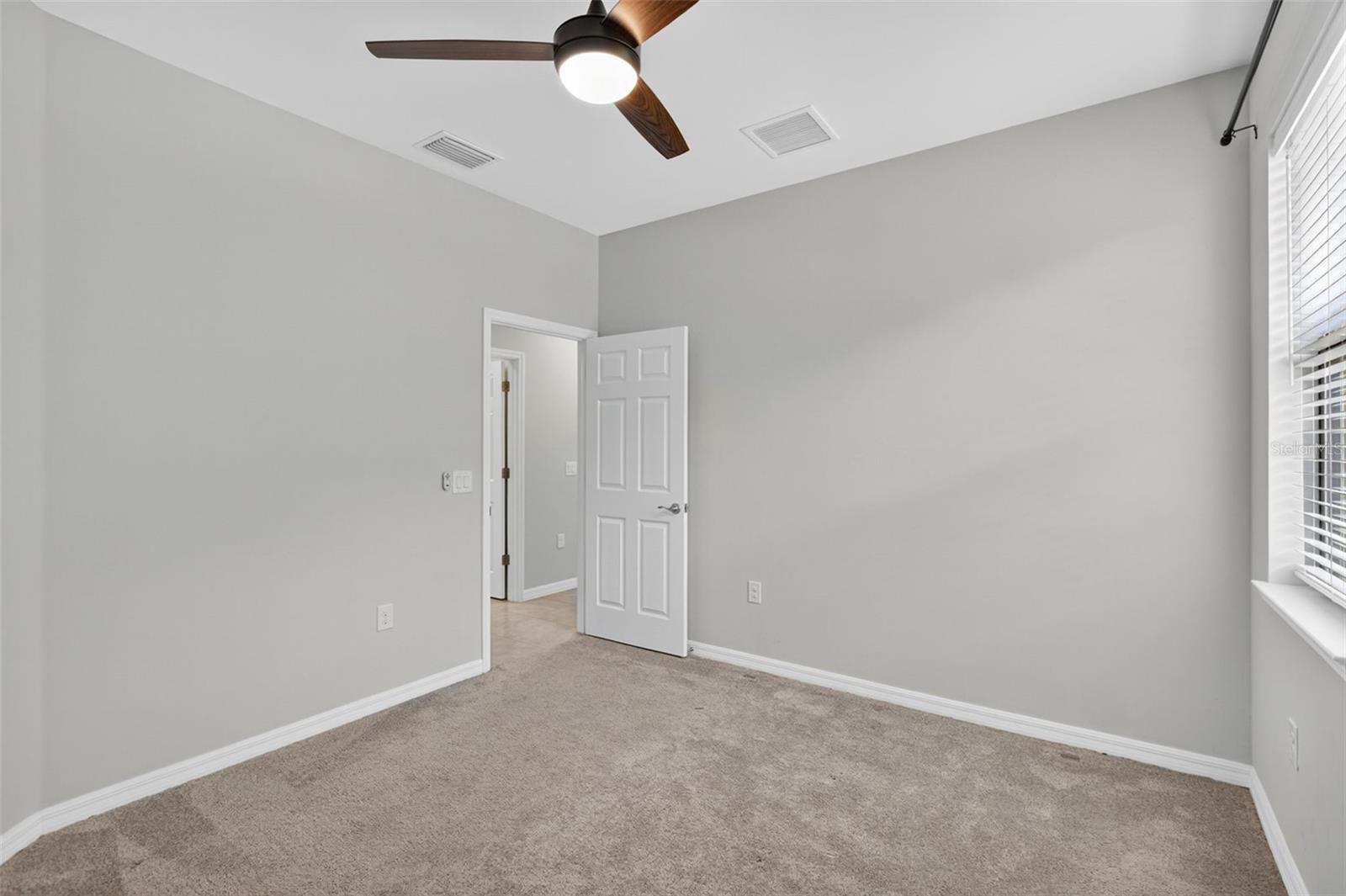 PRESERVE/WEST VLGS PH 2 - Residential Lease