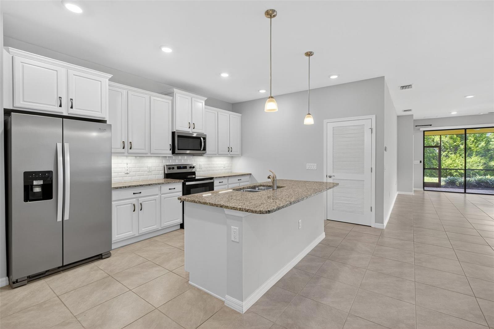 PRESERVE/WEST VLGS PH 2 - Residential Lease