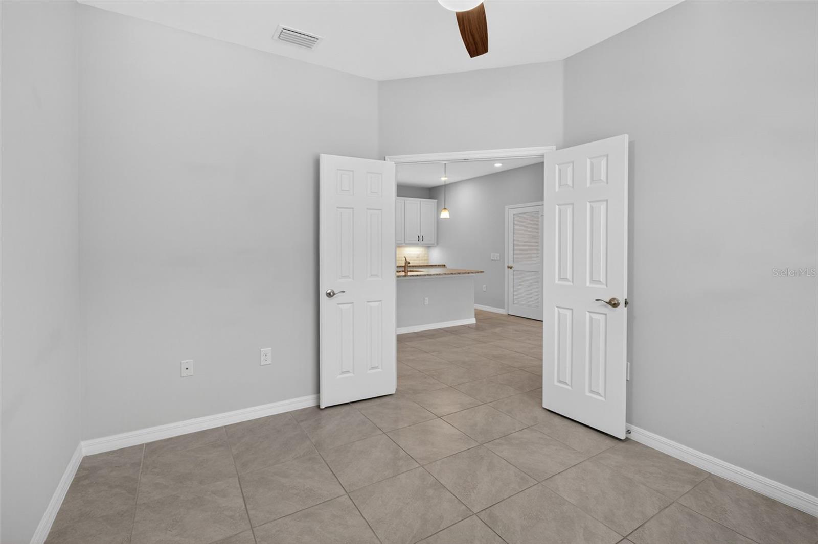 PRESERVE/WEST VLGS PH 2 - Residential Lease