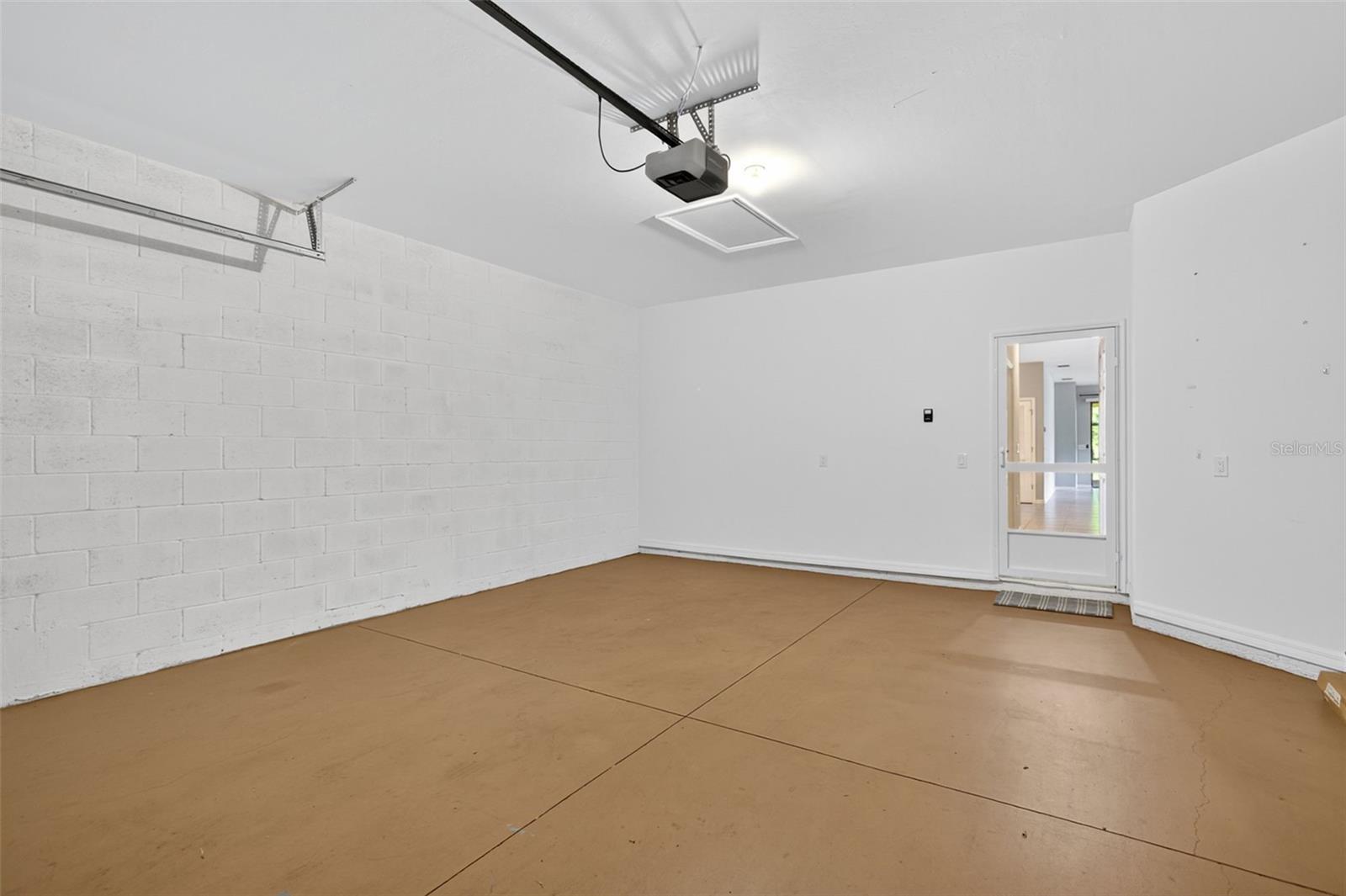 PRESERVE/WEST VLGS PH 2 - Residential Lease