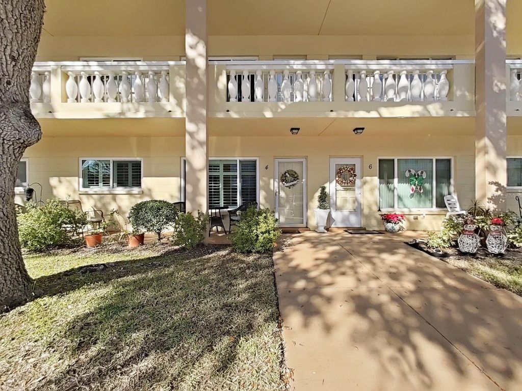 Photo of 2226 Switzerland Way #4, Clearwater, FL 33763 (MLS # W7881513)