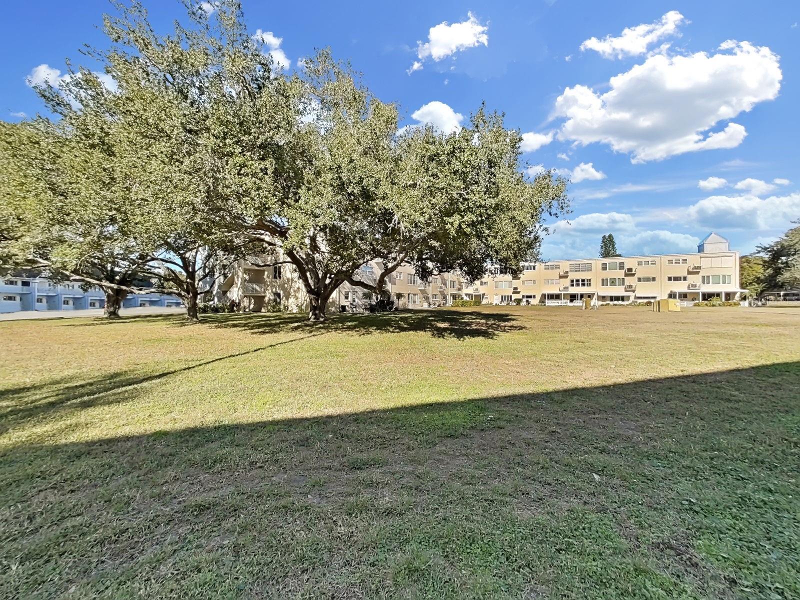 ON TOP OF THE WORLD - Residential