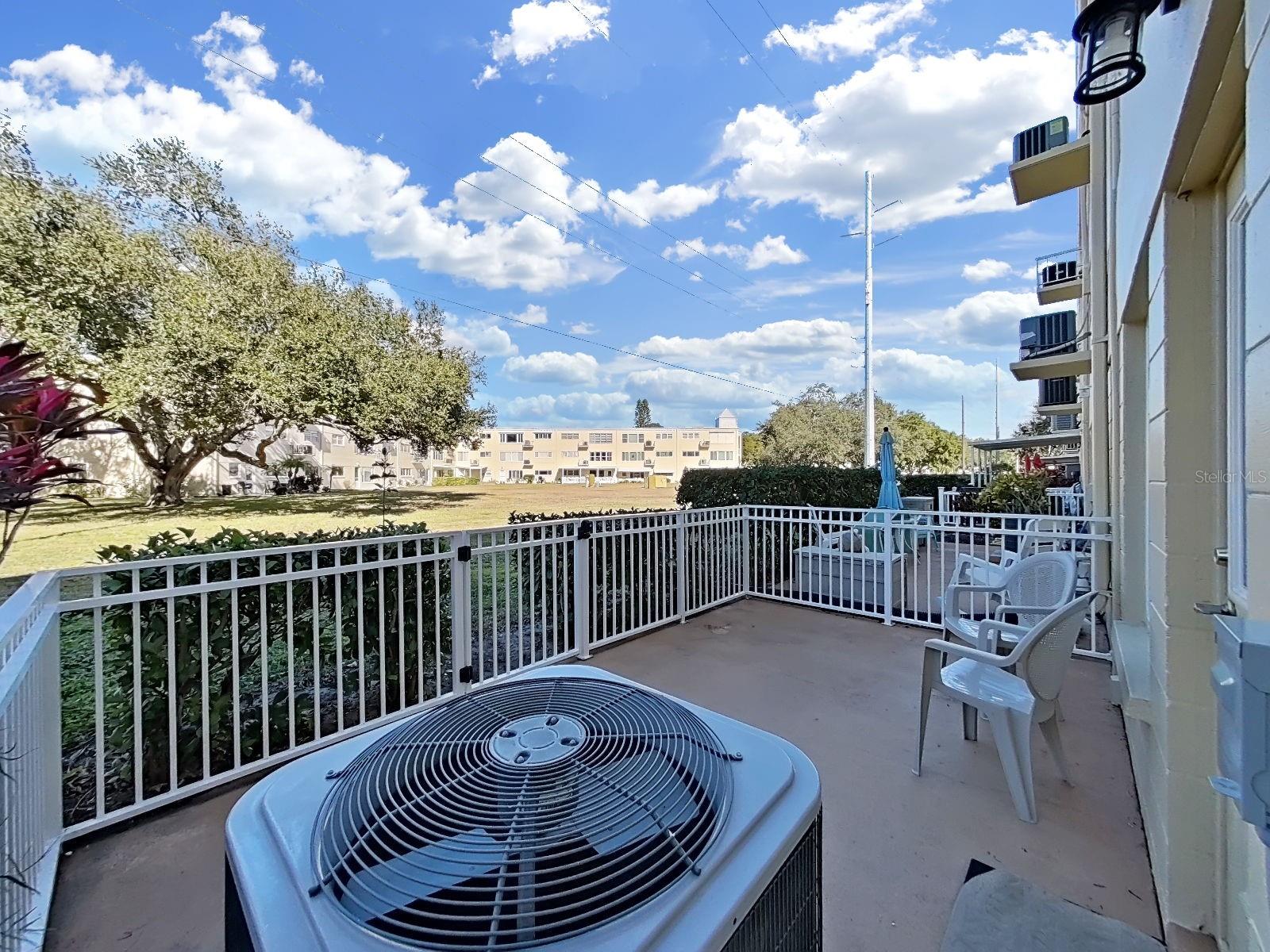 ON TOP OF THE WORLD - Residential