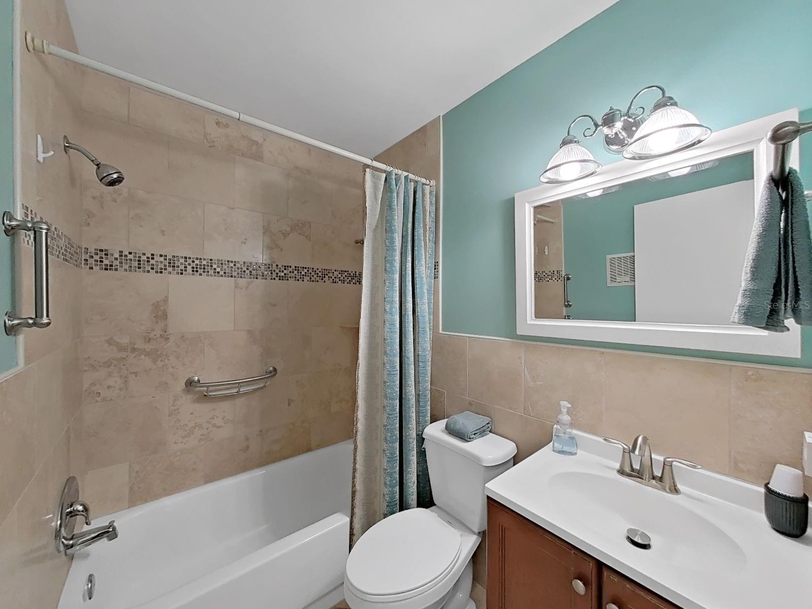 ON TOP OF THE WORLD - Residential