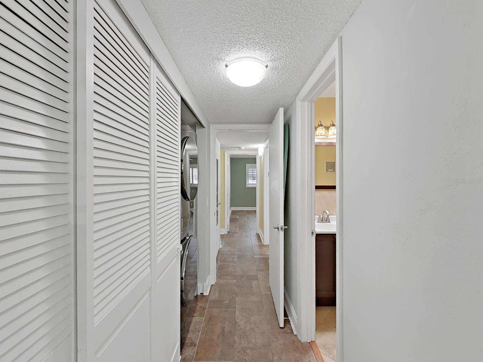 ON TOP OF THE WORLD - Residential