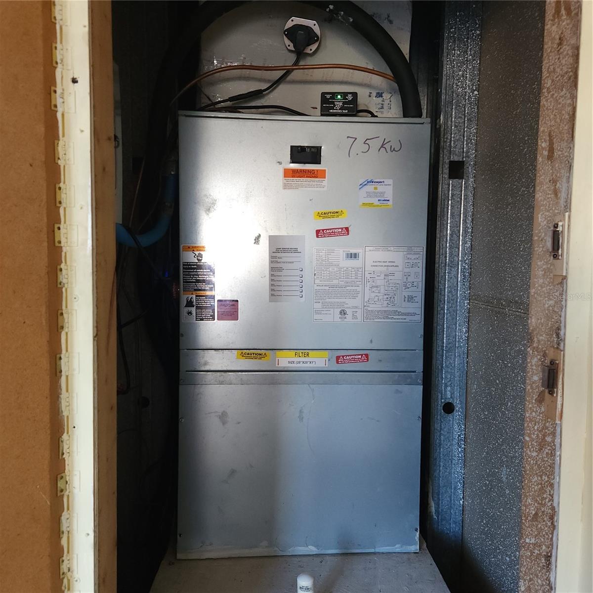 ON TOP OF THE WORLD - Residential