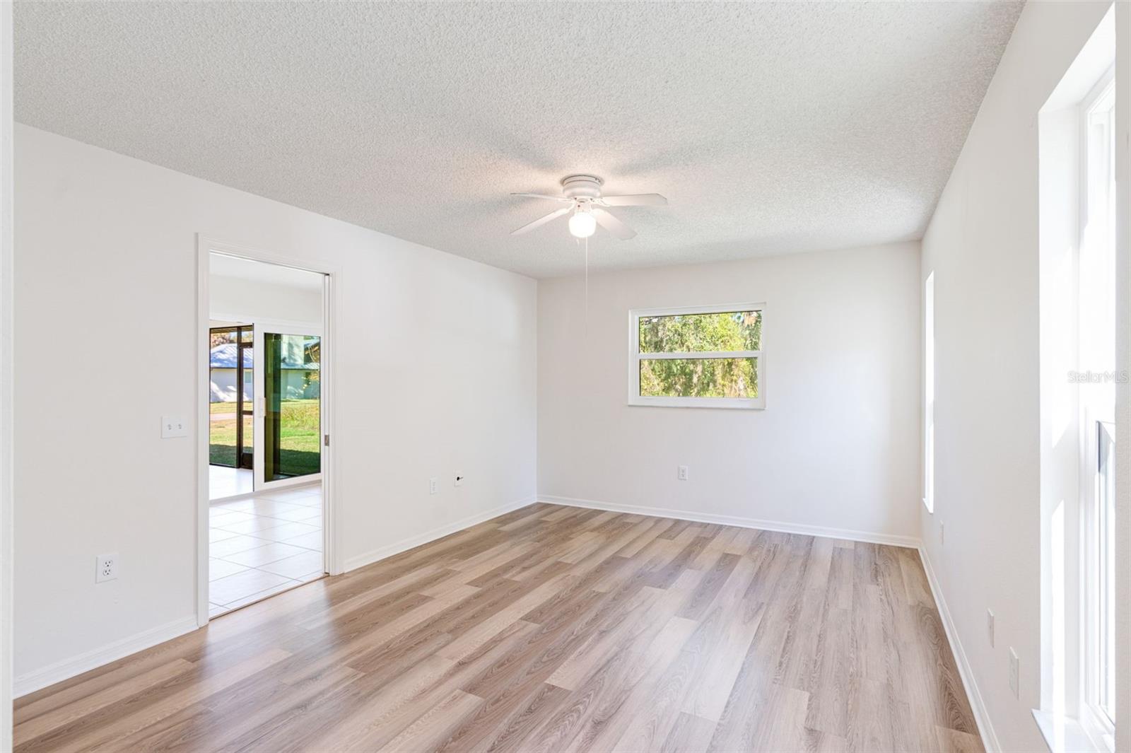 COLONIAL OAKS - Residential