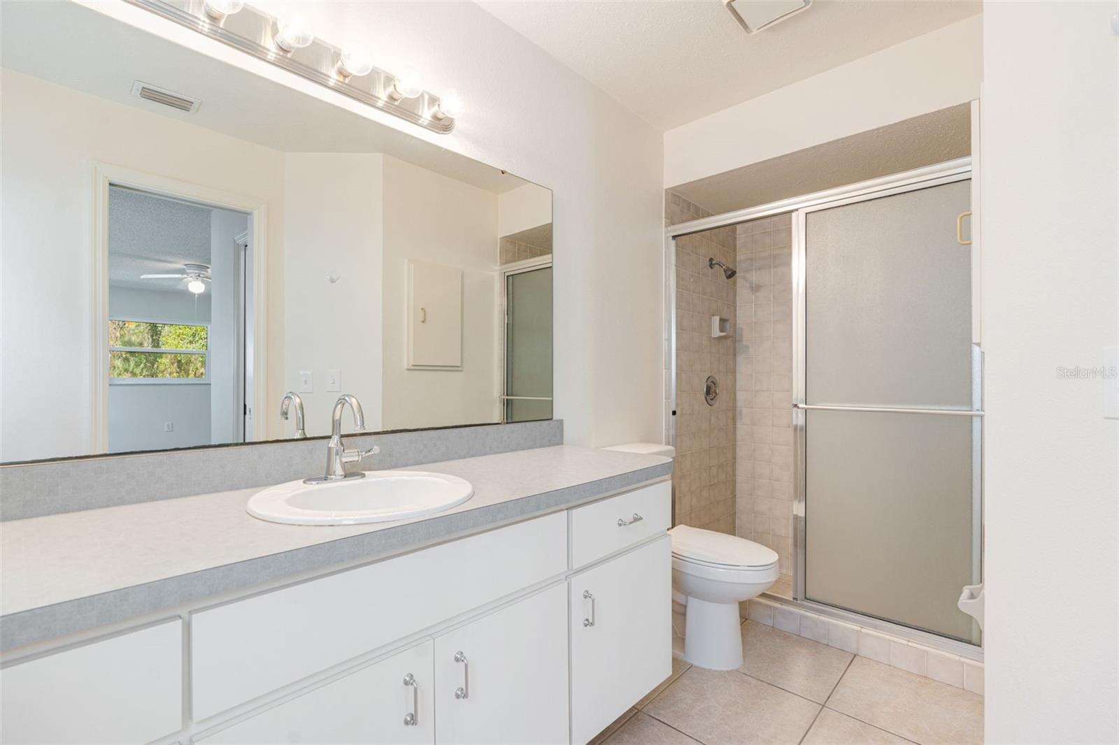 COLONIAL OAKS - Residential