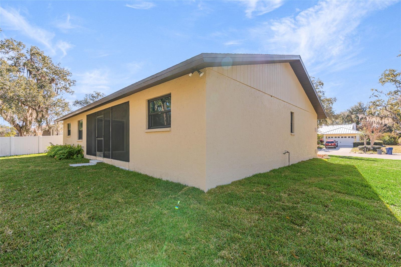 COLONIAL OAKS - Residential