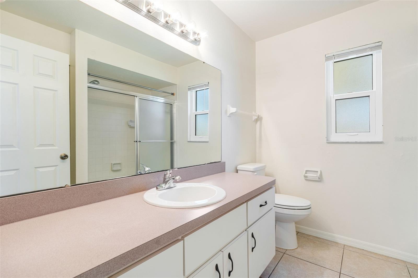 COLONIAL OAKS - Residential