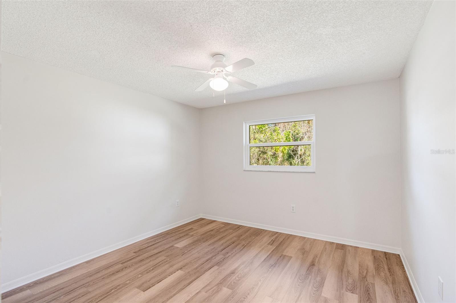 COLONIAL OAKS - Residential