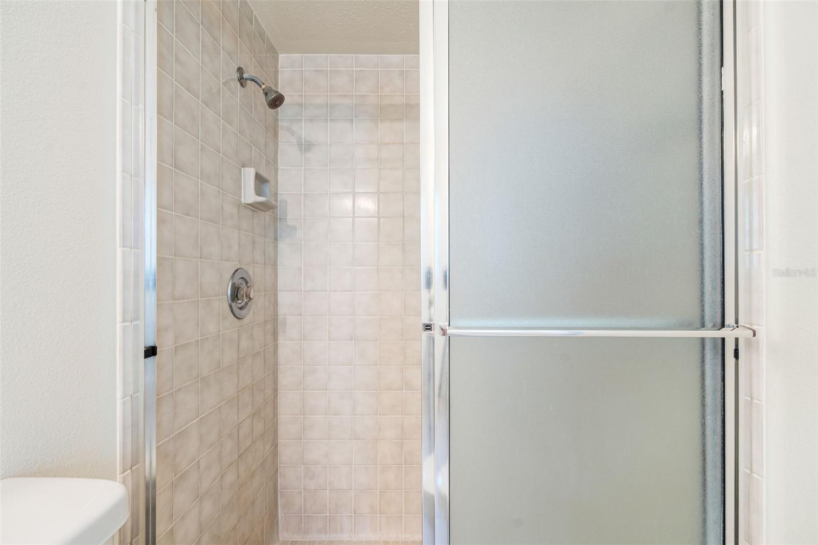 COLONIAL OAKS - Residential